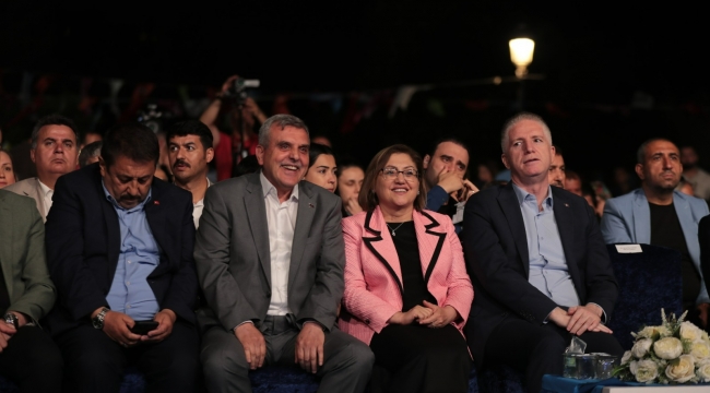 GAZİANTEP 6. HEMŞERİ DERNEKLERİ FESTİVALİ'NE ŞANLIURFA DAMGA VURDU