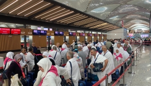 Hacı adayları kutsal topraklara uğurlandı 