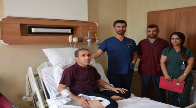 Mide tüp haline getirilip yemek borusuna bağlandı