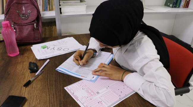 Sınava girecek öğrenciler Başkanı Canpolat'a teşekkür etti 