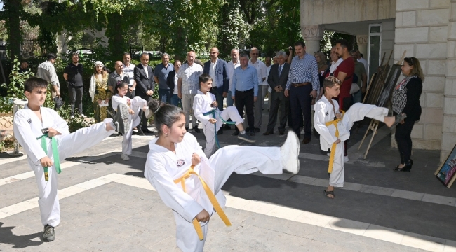 VALİ AYHAN, HAYAT BOYU ÖĞRENME ETKİNLİKLERİNE KATILDI