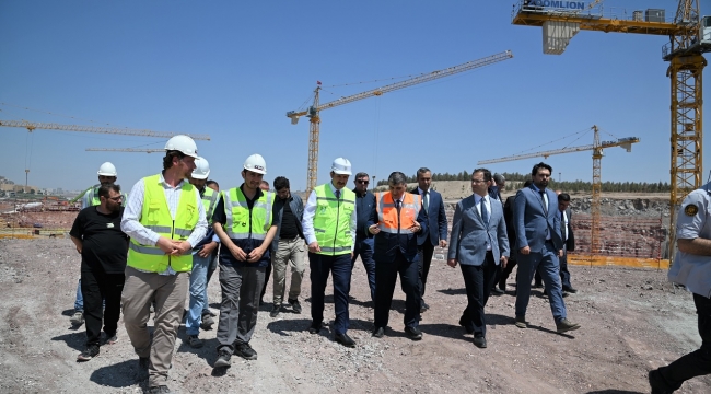 Vali Ayhan, Sağlık yatırımlarını inceledi 
