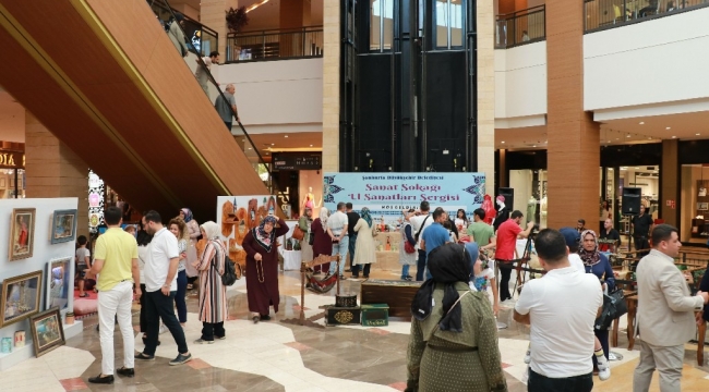 BAŞKAN BEYAZGÜL SANAT SOKAĞI EL SANATLARI SERGİSİNİN AÇILIŞINI YAPTI