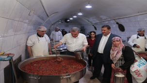 Başkan Beyazgül Ve Canpolat Şanlıurfa Aşevini Ziyaret Etti