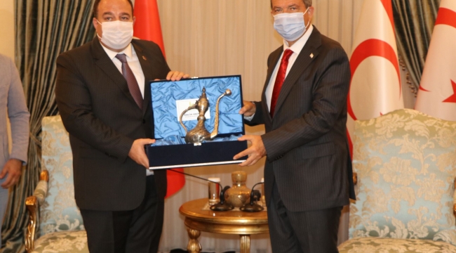 BAŞKAN EKİNCİ VE GAZİLER CUMHURBAŞKANI TATAR İLE GÖRÜŞTÜ