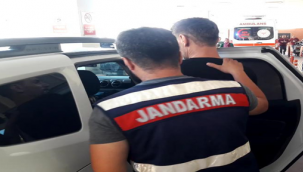 Cinayet ve dolandırıcılıktan aranan zanlıyı JASAT yakaladı 