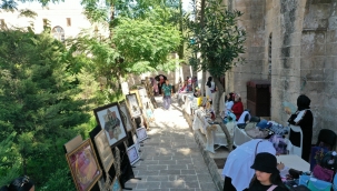 EL EMEĞİ GÖZ NURU ÜRÜNLER  "MEZOPOTAMYA'DA KADIN" SERGİSİNDE GÖRÜCÜYE ÇIKTI