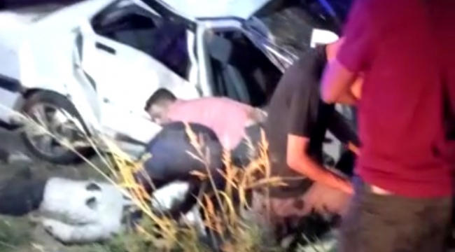 Urfa"da  otomobil ile motosiklet çarpıştı 