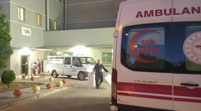 Urfa'da otomobil tır ile çarpıştı, 1 ölü,  1 yaralı 