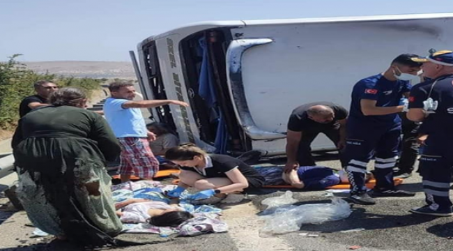 Gaziantep-Şanlıurfa otoyolunda kaza, 16 ölü kişi öldü