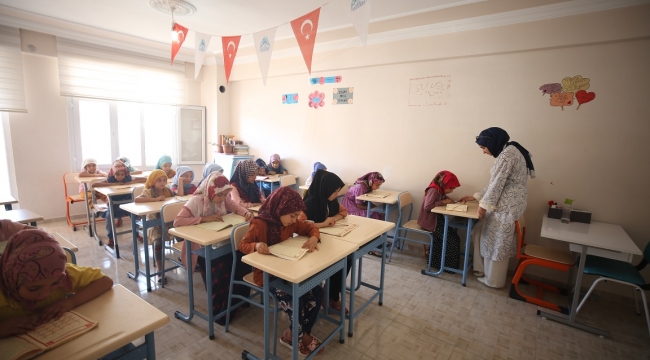 Gençlik Merkezlerinde Geleceğe Hazırlanıyorlar