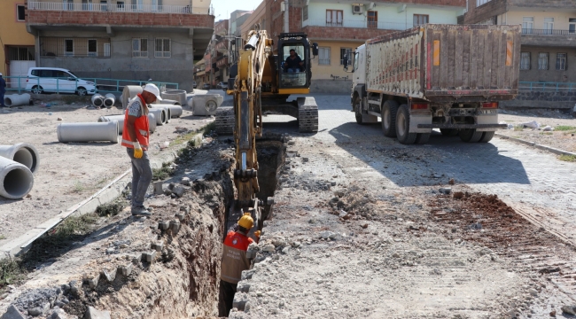 HALİLİYE'DE HUMMALI ÇALIŞMALAR İLE YOLLARIN KALİTESİ ARTIYOR