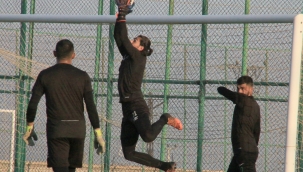 ŞANLIURFASPOR İŞİ SIKI TUTUYOR