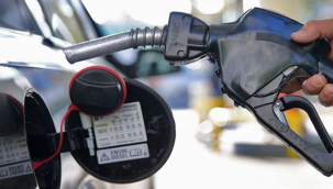 Akaryakıt fiyatlarına indirim geliyor!