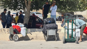 Akçakale Sınır Kapısı'ndan geçen 100 Suriyeli, Tel Abyad'a döndü