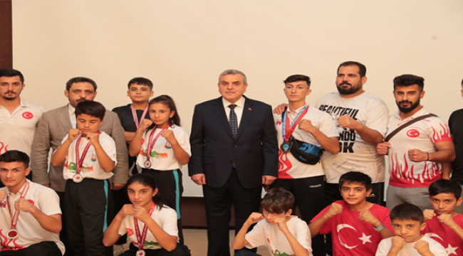 Başkan Beyazgül, "Şanlıurfa Şampiyonlar Şehri Olacak"