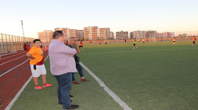 Başkan Ekinci, Viranşehir Belediyespor'a Moral Verdi  