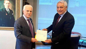 Cevheri partisinden istifa etti