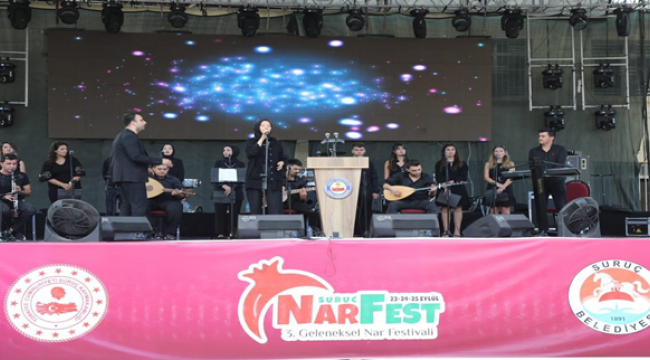 Sağlık Çalışanları Nar Festivalinde Kurdukları Stant İle İlgi Odağı Oldular.