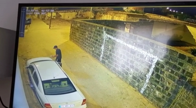 Urfa'da araç kundaklandı
