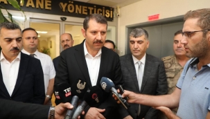 Vali Ayhan yaralı askeri hastanede ziyaret etti