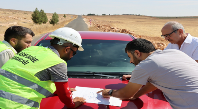 Viranşehir Kırsal Mahallelerinin Yol Levhaları Yenilendi