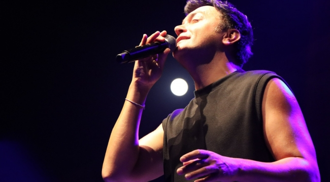 ZAKKUM GRUBUNDAN 'URFANIN ETRAFI DUMANLI DAĞLAR'' TÜRKÜSÜ