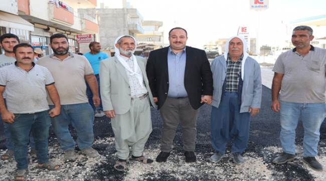 Başkan Ekinci'den Asfalt Ekibine Tatlı İkramı