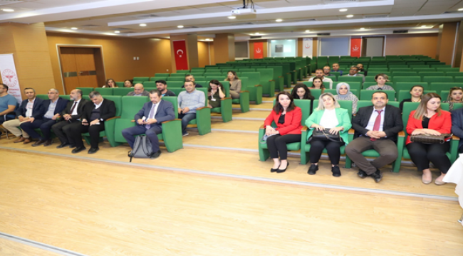 Bebek ve  çocuk sağlığına yönelik panel düzenlendi