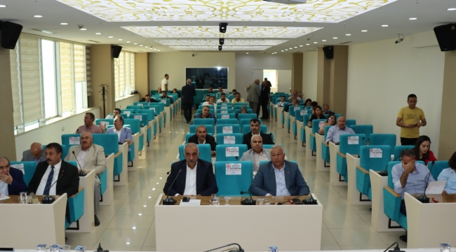 BÜYÜKŞEHİR MECLİSİNDEN ÖĞRENCİLERİ SEVİNDİRECEK KARAR