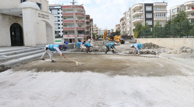 Haliliye'de 4 Mahalle Daha Parke Taşıyla Döşeniyor 