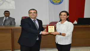 HRÜ Veteriner Fakültesi'nde, Kariyer Söyleşisi ve Beyaz Önlük Giyme Töreni Düzenlendi