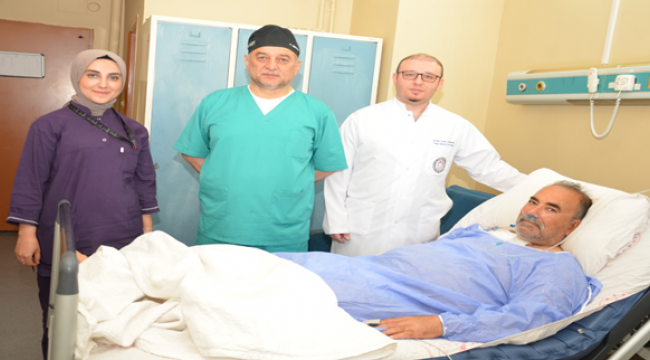 İki riskli ameliyat aynı anda yapıldı