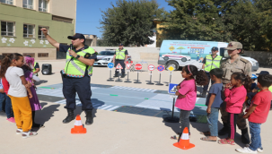 Jandarma Trafik Timleri Öğrencilere Trafik Eğitimi Verildi