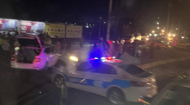 Şanlıurfa'da iki otomobil çarpıştı,. 5 yaralı 