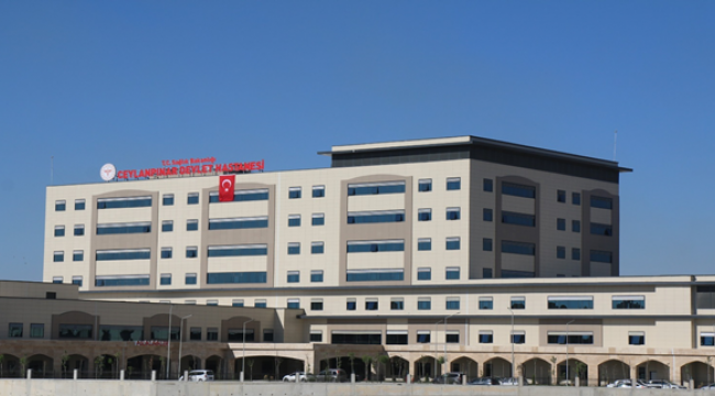 105 Yaşındaki Hasta Başarılı Ameliyat İle Yürümeye Başladı