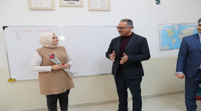 Başkan Kuş'tan Öğretmenlere Sürpriz Ziyaret