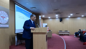 Bebeğe İlk Eli Değen Ebeler Eğitime Alındı