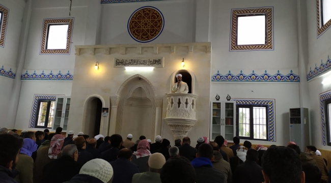 Hacı Makbule Yaşar Camii, ibadete açıldı