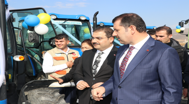 Haliliye Belediyesi 200 milyonluk araçlarını tanıttı