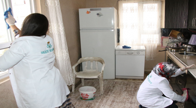 Haliliye Belediyesi Evde Bakım Hizmeti İle Ulu Çınarların Yanında Oluyor