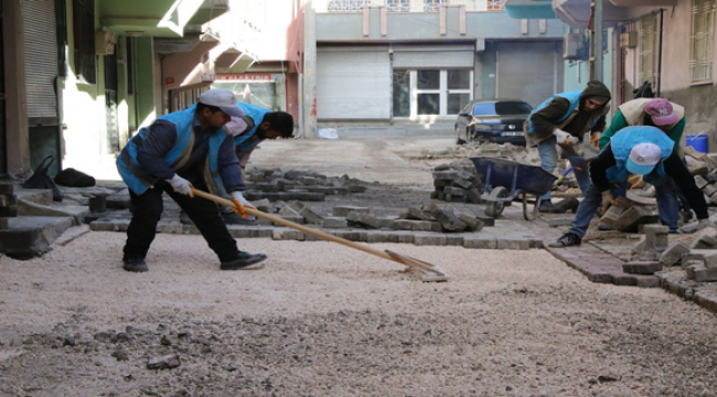 Haliliye'de Yol Çalışmaları Mahalle Sakinlerinden Tam Not Alıyor 