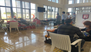 İl  göç idaresi personelinden kan bağışı