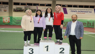 Öğretmenler Günü Tenis Turnuvası Sona Erdi