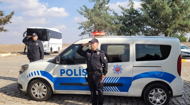Şanlıurfa emniyeti saygı duruşunda