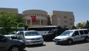 Vali Ayhan, 25 kişi  tutuklandı