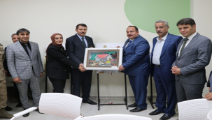 Vali Ayhan'ın Katılımı İle Viranşehir'de Gençlik Merkezinin Açılışı Yapıldı