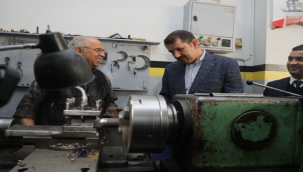 Vali Ayhan,  Sanayi esnafını ziyaret etti