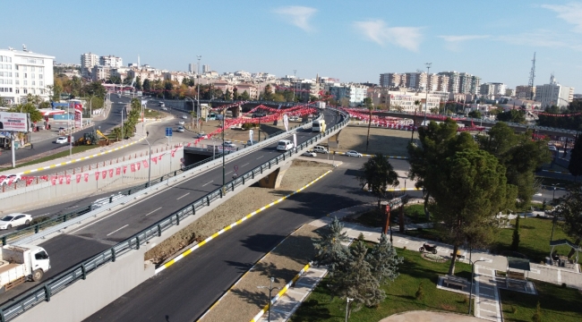 Abide Kavşağı Viyadükleri şehir içi trafiğini önemli ölçüde rahatlattı.