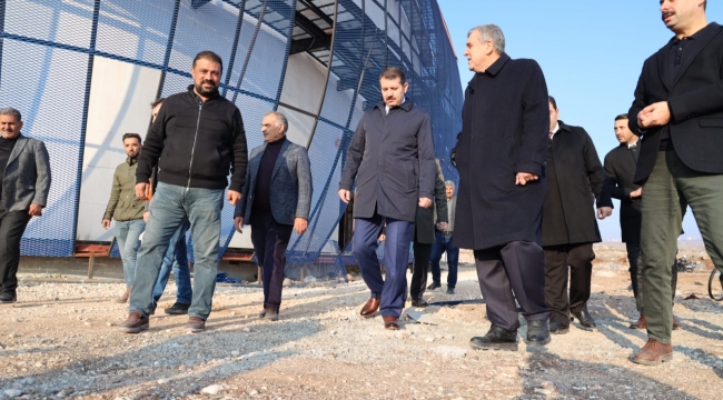 Başkan Beyazgül ve Vali Ayhan, Bilim merkezinde incelemelerde bulundu 